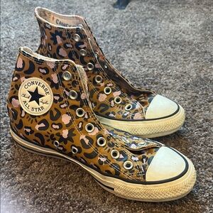 Converse Women's Brown and Pink Leopard High-Tops